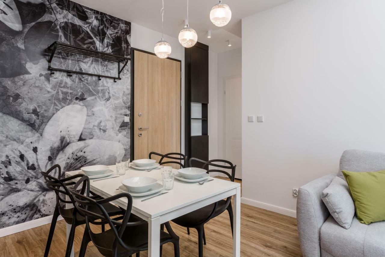 Chill Apartments Wola 华沙 外观 照片